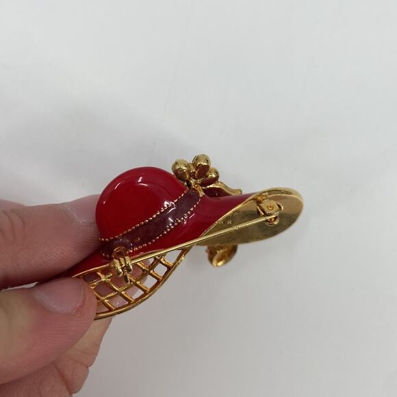 Avon red hatter pin - Picture 4 of 5